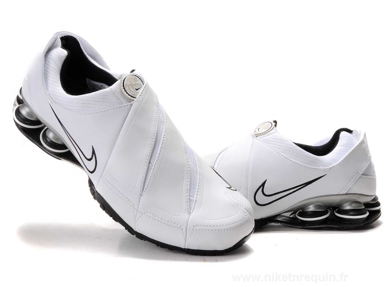 Noir et Blanc Nike Shox R5 en cuir 610 (1).JPG